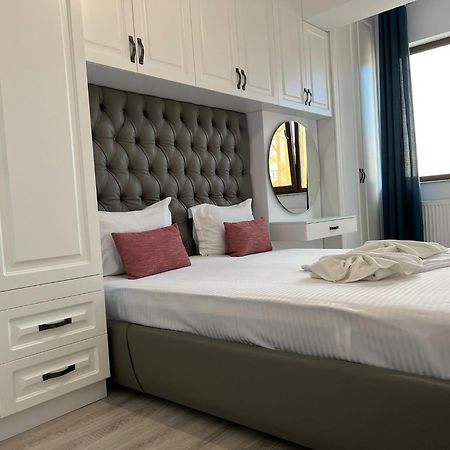 Tod Apartments Palas Mall Yaş Dış mekan fotoğraf