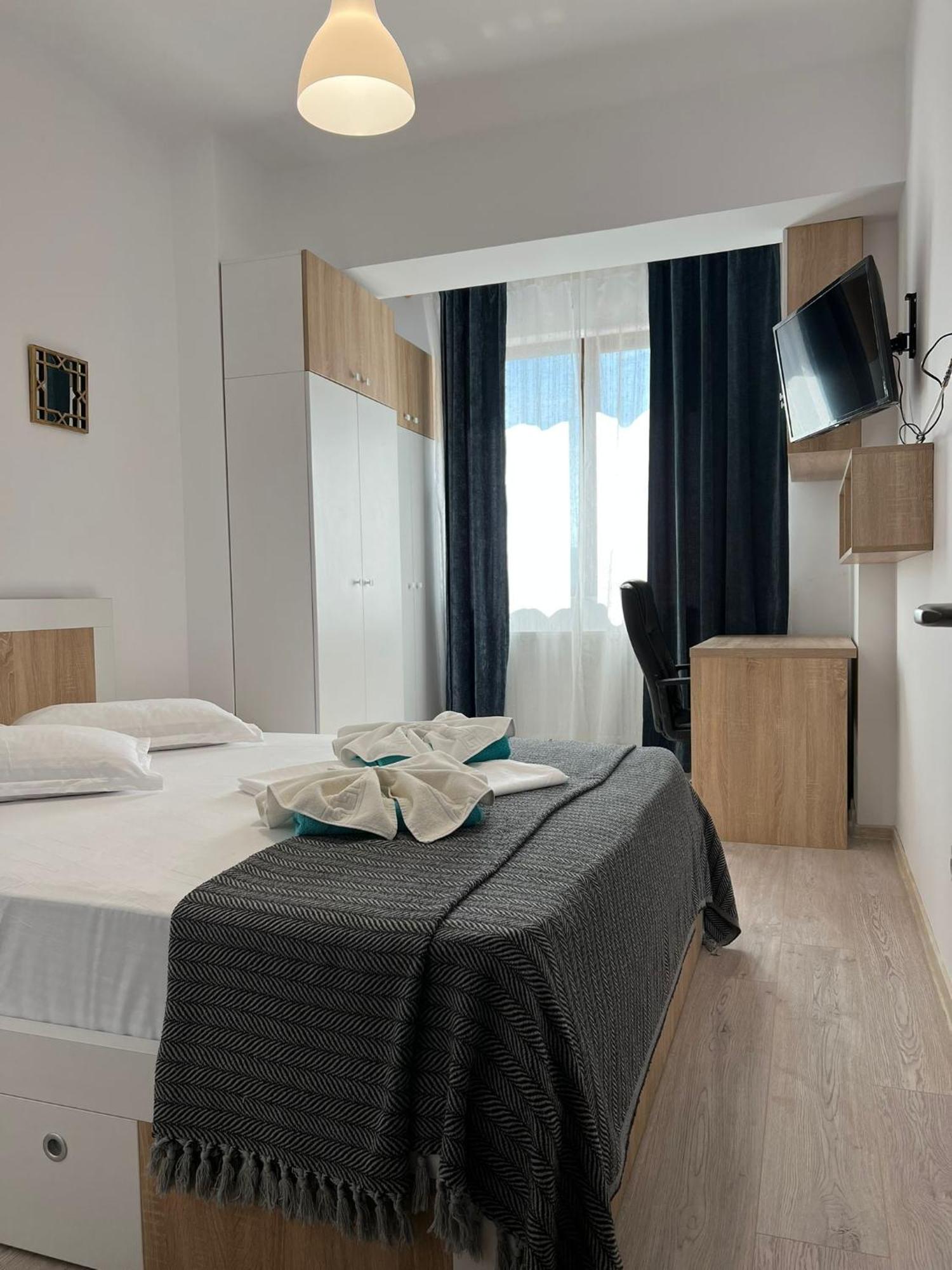 Tod Apartments Palas Mall Yaş Dış mekan fotoğraf